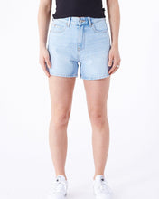 Load image into Gallery viewer, Dr. Denim Women's Nora Shorts in Stream Light Used