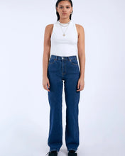 Load image into Gallery viewer, Dr. Denim Women's Moxy Jean in Vale Dark Plain