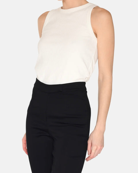 Minimum Women's Sophia Capri Pant in Black