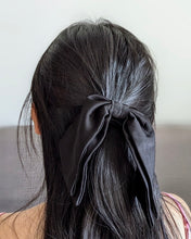 Load image into Gallery viewer, Janzy Bow Hair Scrunchie