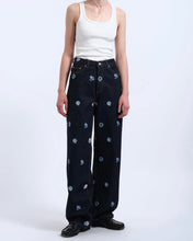 Load image into Gallery viewer, Dr. Denim Women's Donna Jean in Stream Rinse Flower