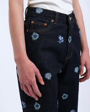 Load image into Gallery viewer, Dr. Denim Women's Donna Jean in Stream Rinse Flower