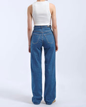Load image into Gallery viewer, Dr. Denim Women's Moxy Jean in Vale Mid Plain