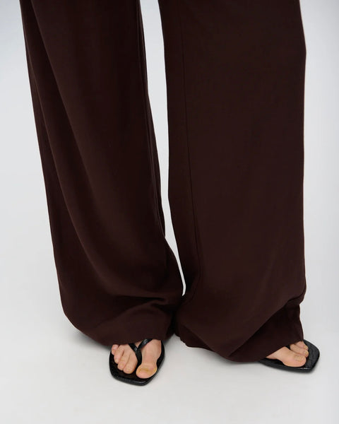 Minimum Women's Smilla Pant in French Roast