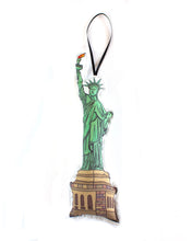 Load image into Gallery viewer, Creationz Statue of Liberty Ornament