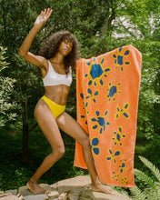 Load image into Gallery viewer, Sounds Silly Flowers Towel