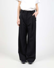 Load image into Gallery viewer, Wemoto Women's Franny Pleated Wide Pants in Navy