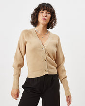 Load image into Gallery viewer, the Minimum Women&#39;s Cardine Cardigan in Safari on a model
