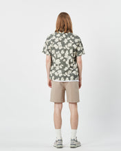 Load image into Gallery viewer, back view of the Minimum Men's Bratto Pant in Greige on a model