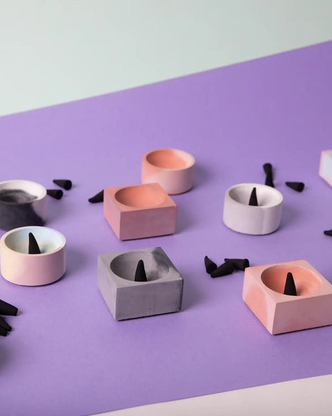 Pretti Cool Marbled Concrete Incense Holder