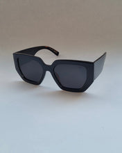 Load image into Gallery viewer, I SEA Olivia Sunglasses