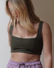 Load image into Gallery viewer, Jules Marie Reversible Raw Silk Top in Pink &amp; Green
