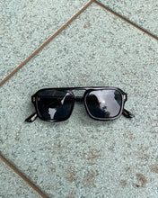 Load image into Gallery viewer, I SEA Royal Sunglasses
