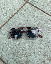 Load image into Gallery viewer, I SEA Royal Sunglasses