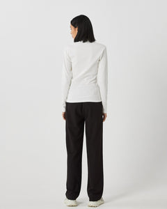 Minimum Women's Mocki Tee in Broken White