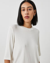 Load image into Gallery viewer, Minimum Women&#39;s Siga Tee in Ecru
