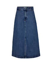 Load image into Gallery viewer, Minimum Women&#39;s Jannah Midi Skirt in Indigo Blue
