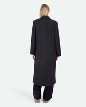 Load image into Gallery viewer, Minimum Women&#39;s Delphines Coat in Grey Melange
