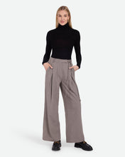 Load image into Gallery viewer, Minimum Women&#39;s Gunli Pant in Pine Bark
