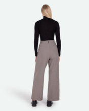 Load image into Gallery viewer, Minimum Women&#39;s Gunli Pant in Pine Bark
