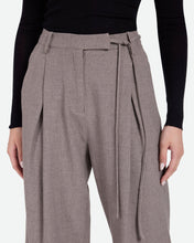 Load image into Gallery viewer, Minimum Women&#39;s Gunli Pant in Pine Bark
