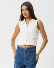 Load image into Gallery viewer, Afends Women&#39;s Eliza Shirt in White
