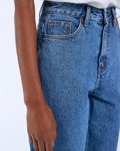 Load image into Gallery viewer, Dr. Denim Women&#39;s Donna Jean in Stream Sky Retro
