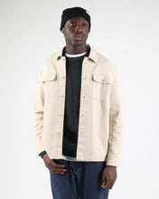 Load image into Gallery viewer, Wemoto Men&#39;s Byrd Twill Overshirt in Natural
