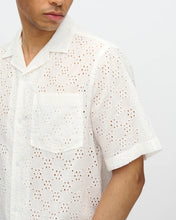 Load image into Gallery viewer, Minimum Men&#39;s Hayden Broderie Anglaise Shirt in Coco Milk
