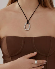 Load image into Gallery viewer, Twenty Compass Dolce Necklace
