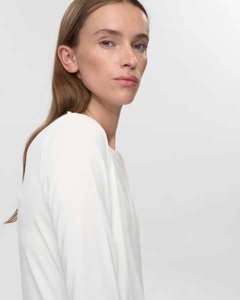 Minimum Women's Margot Tee in Snow White