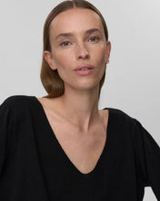 Load image into Gallery viewer, Minimum Women&#39;s Codas Sweater
