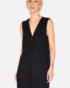 Minimum Women's Davida Vest in Black