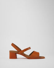 Load image into Gallery viewer, side view of the Camper Women&#39;s Katie Sandal in Brown
