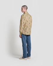 Load image into Gallery viewer, Poplin &amp; Co Men&#39;s Printed Shirt in Floral Land
