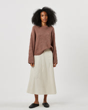 Load image into Gallery viewer, the Minimum Women&#39;s Innia Sweater in Brownie on a model standing looking into the camera
