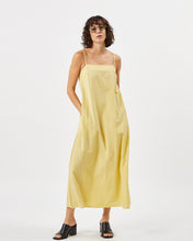 Load image into Gallery viewer, Minimum Women&#39;s Vikilino Dress in Sundress on a model

