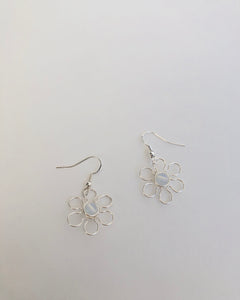 Funky Jewelry Floral Moonstone Earring