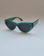 Load image into Gallery viewer, I SEA Carly Sunglasses
