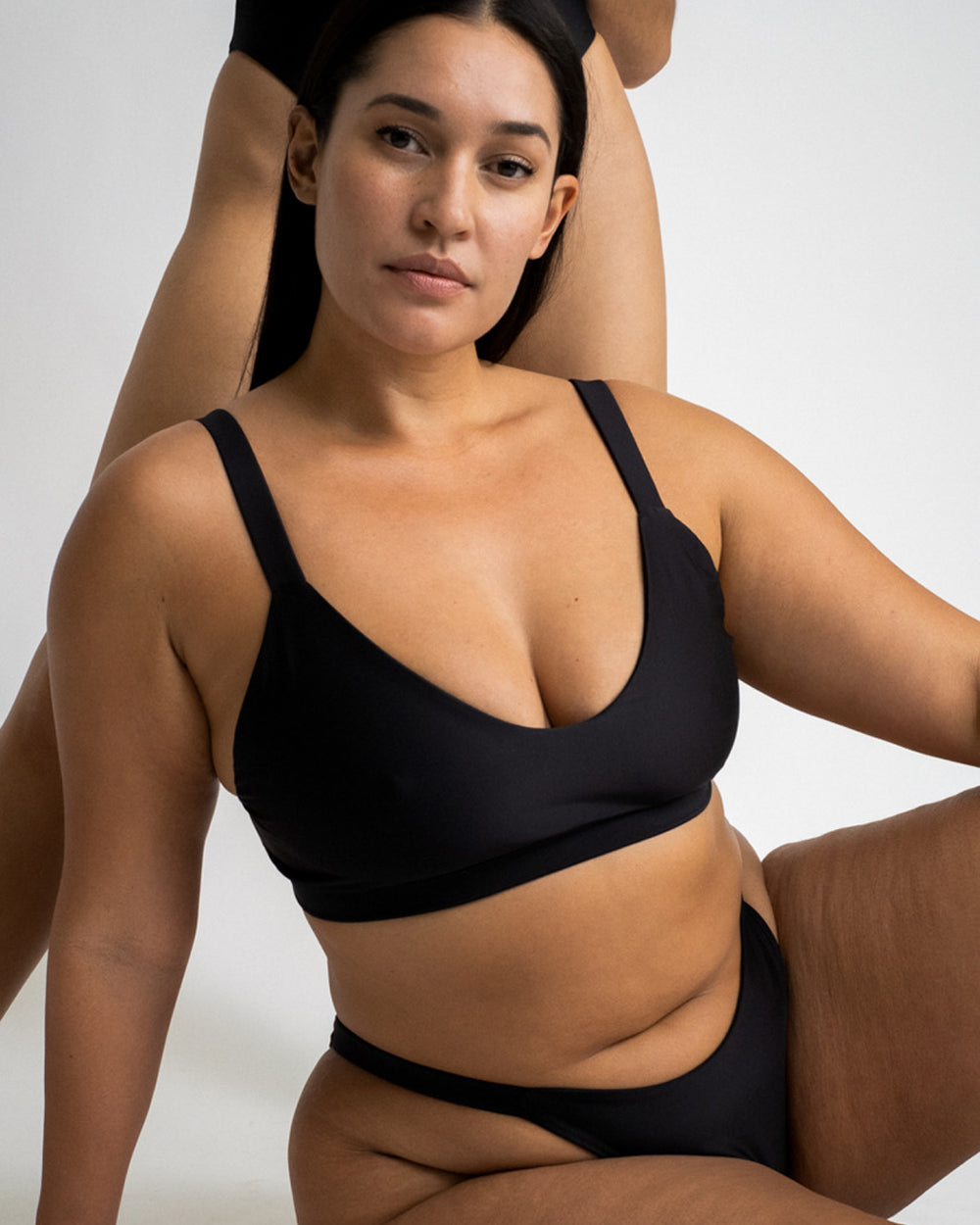 Saltwater Collective Layla Swimsuit Top in BlackSaltwater Collective Layla Swimsuit Top in Black