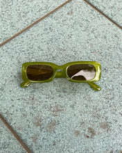 Load image into Gallery viewer, I SEA Supernova Sunglasses in avocado
